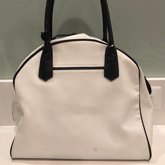 Lululemon Sweat Once A Day Bag ~ White ~ Handles - Picture 5 of 16